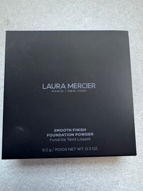 Laura Mercier Smooth Finish Foundation Powder — 3w1 08